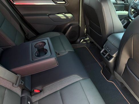 Used 2026 GMC Terrain AT4 w/ Convenience Package III AWD/4WD image 28