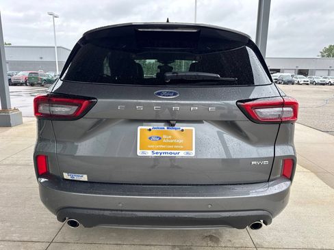 Certified 2024 Ford Escape ST-Line w/ Tech Pack #1 AWD/4WD image 6