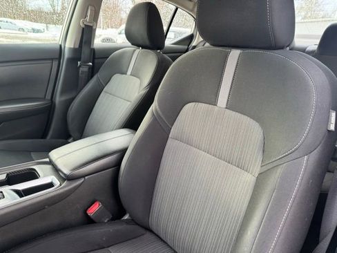 Used 2023 Nissan Sentra SV image 19