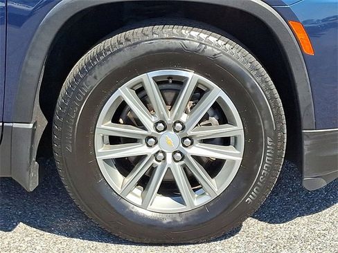 Certified 2023 Chevrolet Traverse LT w/ LPO, Floor Liner Package image 8