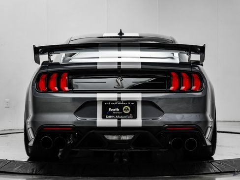 Used 2021 Ford Mustang Shelby GT500 w/ Carbon Fiber Track Pack RWD image 15