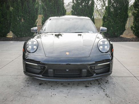 Used 2024 Porsche 911 Carrera 4 GTS image 3