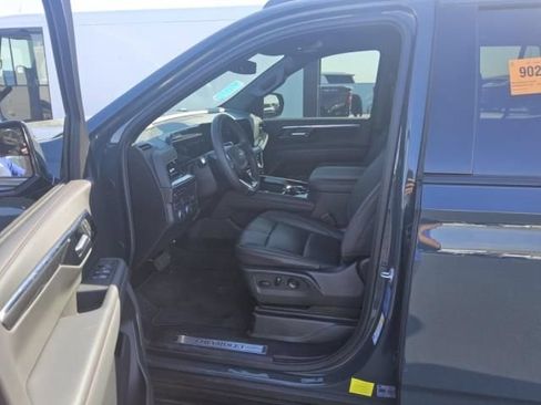 Used 2025 Chevrolet Tahoe RST w/ Sun And Tow Package AWD/4WD image 5