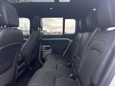 Used 2024 Land Rover Defender 130 S image 26