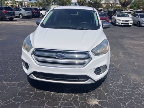 Used 2017 Ford Escape SE AWD/4WD image 7