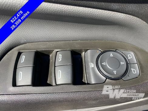Used 2024 Chevrolet Equinox LT w/ LPO, Floor Liner Package FWD image 16