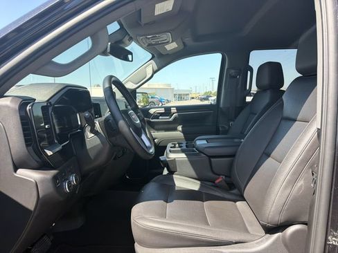 Used 2026 GMC Sierra 1500 SLT AWD/4WD image 10
