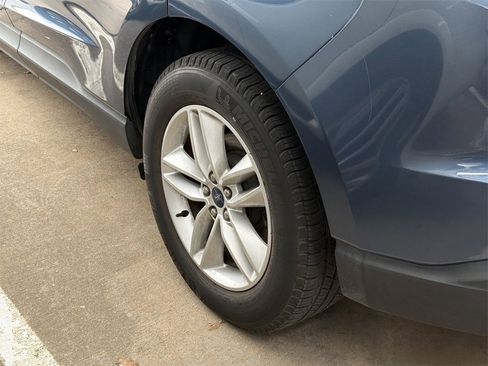 Used 2018 Ford Edge SEL w/ Equipment Group 201A image 5