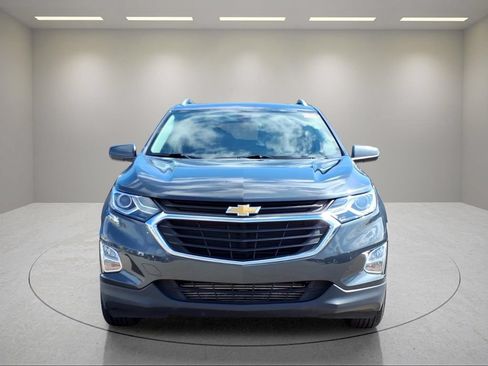 Used 2021 Chevrolet Equinox LT FWD image 2