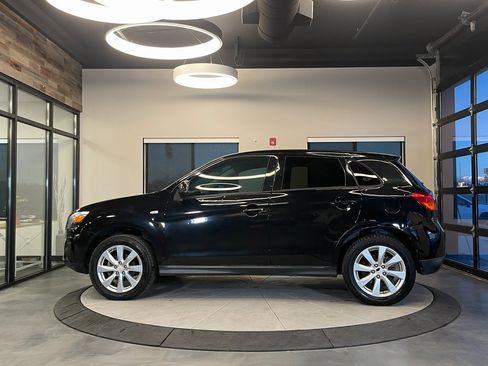 Used 2015 Mitsubishi Outlander Sport ES image 6
