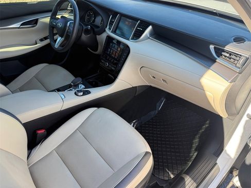 Used 2022 INFINITI QX50 Luxe image 31