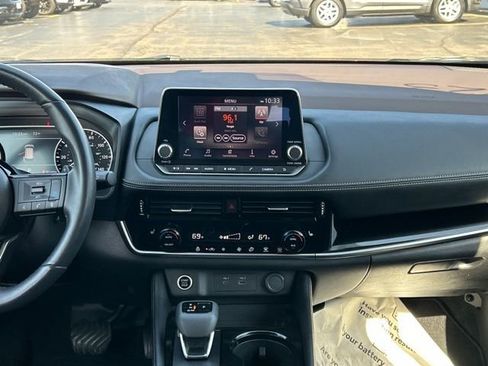 Used 2023 Nissan Rogue SL image 23