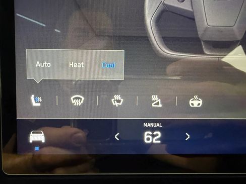 Used 2024 Tesla Cybertruck AWD Crew Cab image 28