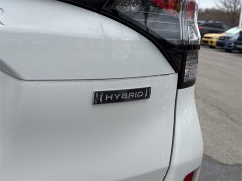 Used 2025 Subaru Forester Sport w/ Popular Package image 5