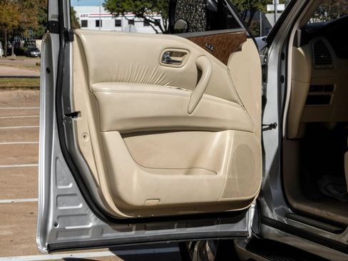 Used 2016 INFINITI QX80 2WD w/ Driver's Assistance Package image 45