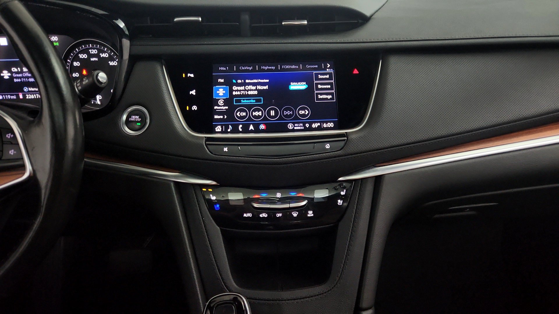 Used 2024 Cadillac XT5 Premium Luxury w/ Technology Package AWD/4WD image 21