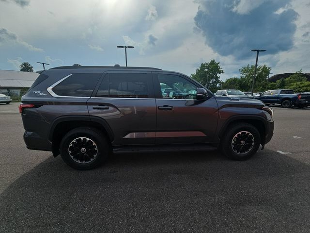 Used 2024 Toyota Sequoia SR5 w/ TRD Off-Road Package AWD/4WD image 11