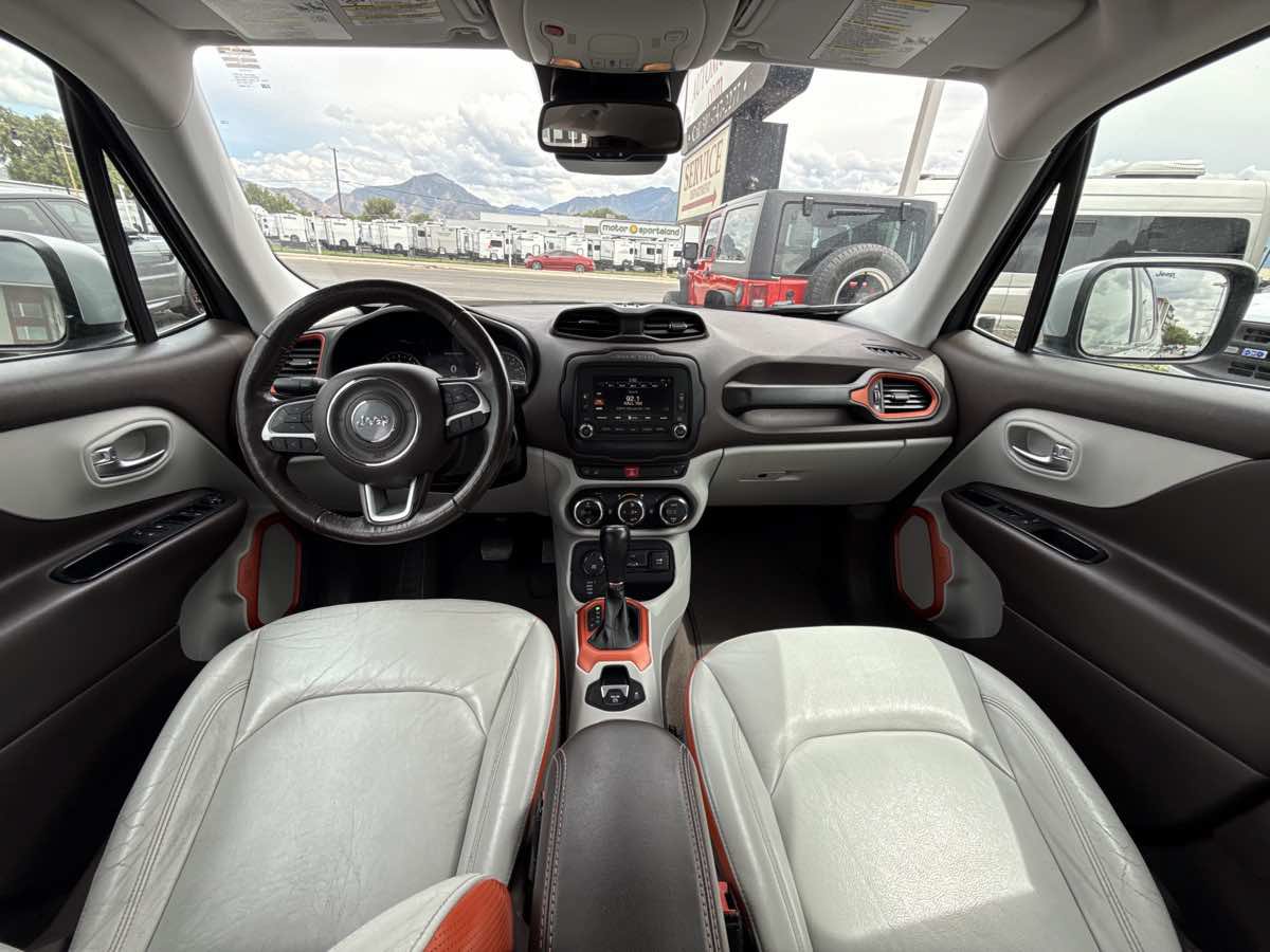 Used 2017 Jeep Renegade Limited AWD/4WD image 15