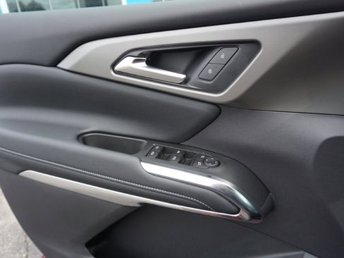 New 2025 Chevrolet Traverse LT w/ Driver Confidence Package image 24