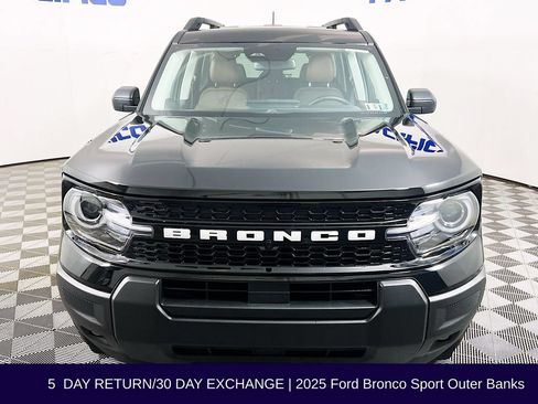 Used 2025 Ford Bronco Sport Outer Banks AWD/4WD image 3