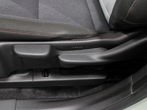 Used 2024 Chevrolet Trax RS w/ Driver Confidence Package FWD image 24
