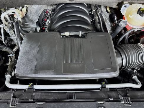Used 2025 Cadillac Escalade Sport Platinum w/ LPO, Floor Liner Package AWD/4WD image 34