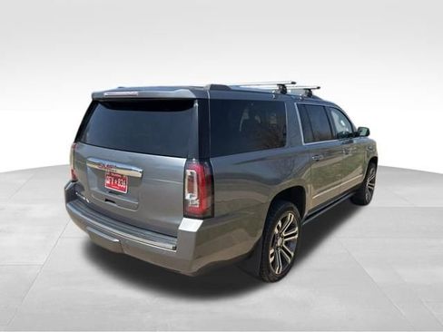 Used 2019 GMC Yukon XL Denali w/ Denali Ultimate Package image 3