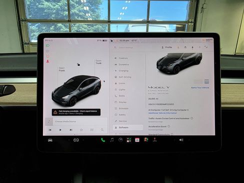 Used 2021 Tesla Model Y Long Range AWD/4WD image 34