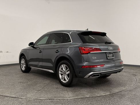 Used 2023 Audi Q5 2.0T Premium w/ Convenience Package AWD/4WD image 3