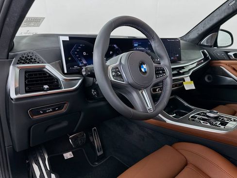 Used 2027 BMW X7 M60i AWD/4WD image 9
