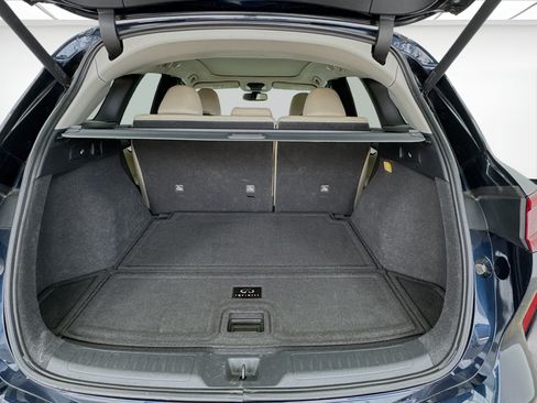 Used 2019 INFINITI QX50 Luxe w/ Cargo Package FWD image 18