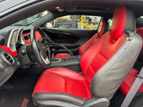 Used 2015 Chevrolet Camaro SS w/ Commemorative Special Edition RWD image 14