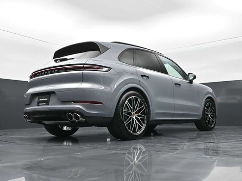 New 2026 Porsche Cayenne S AWD/4WD image 40