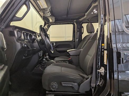 Used 2022 Jeep Wrangler Unlimited Sport image 6