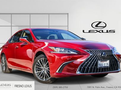 Used 2025 Lexus ES 300h w/ Premium Package