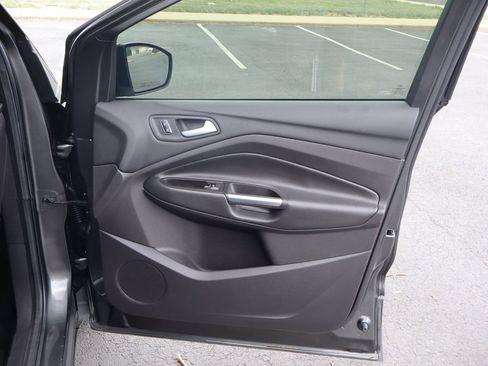 Used 2015 Ford Escape Titanium w/ Equipment Group 301A AWD/4WD image 26