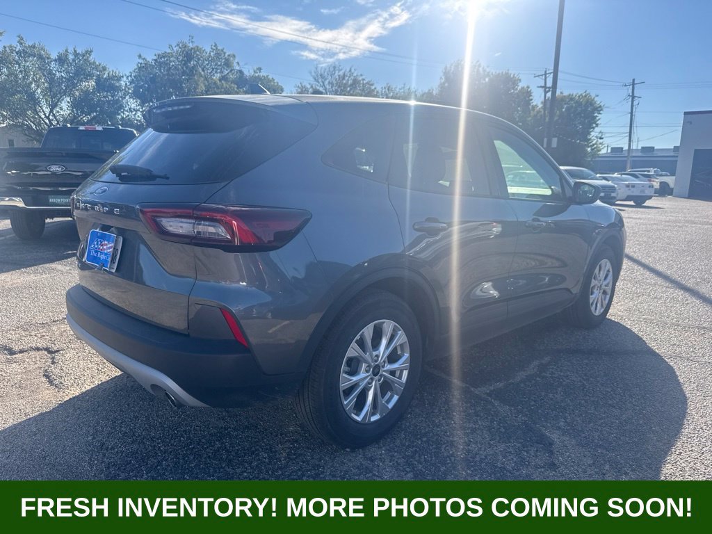 Used 2025 Ford Escape Active FWD image 7