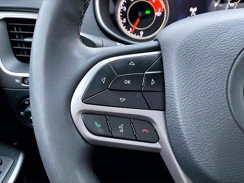 Certified 2022 Jeep Cherokee Latitude Lux image 28