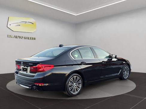 Used 2019 BMW 530i xDrive w/ Convenience Package image 7