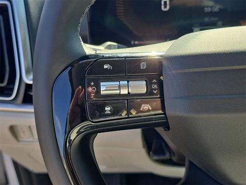 New 2026 Kia Sorento S image 32