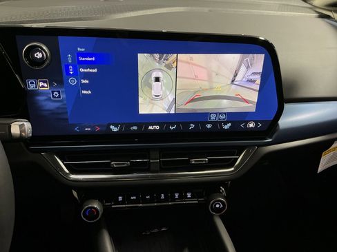 New 2026 Chevrolet Equinox EV LT image 27