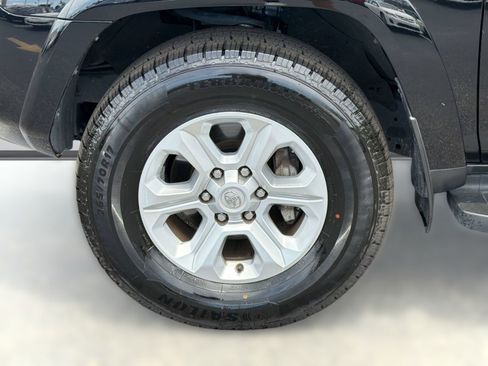 Used 2024 Toyota 4Runner SR5 AWD/4WD image 13