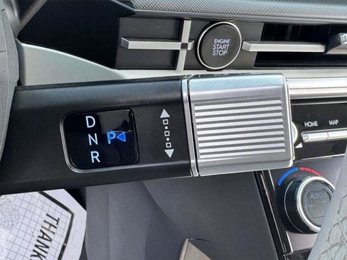 Used 2025 Hyundai Santa Fe SEL image 24