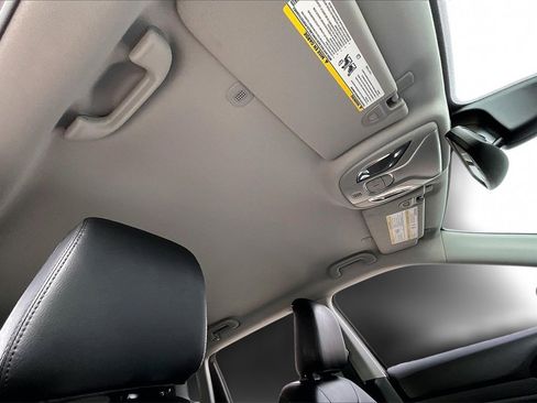 Used 2022 Jeep Compass Trailhawk w/ Trailhawk Convenience Group image 22