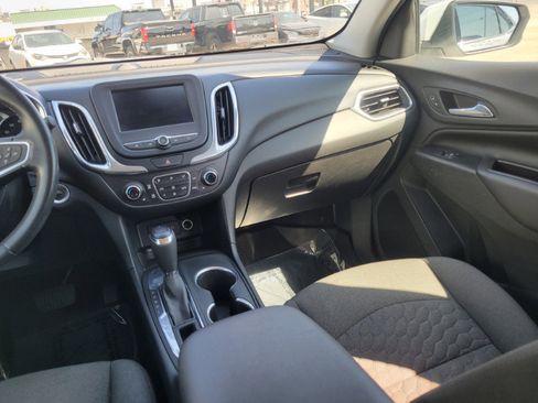 Used 2020 Chevrolet Equinox LT FWD image 30