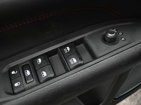 Used 2022 Jeep Compass Trailhawk w/ Trailhawk Convenience Group image 13