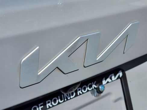 Used 2022 Kia Sorento EX w/ Panoramic Sunroof Package image 10