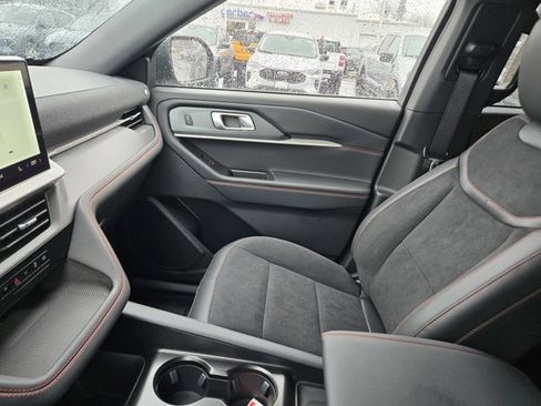 New 2026 Ford Explorer ST image 12