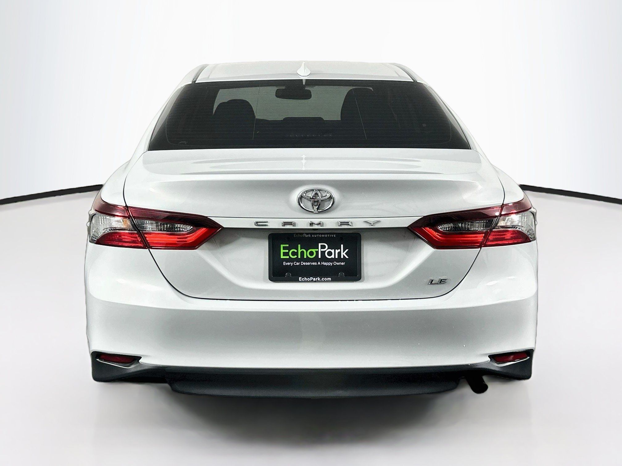 Used 2024 Toyota Camry LE w/ Convenience Package FWD image 7