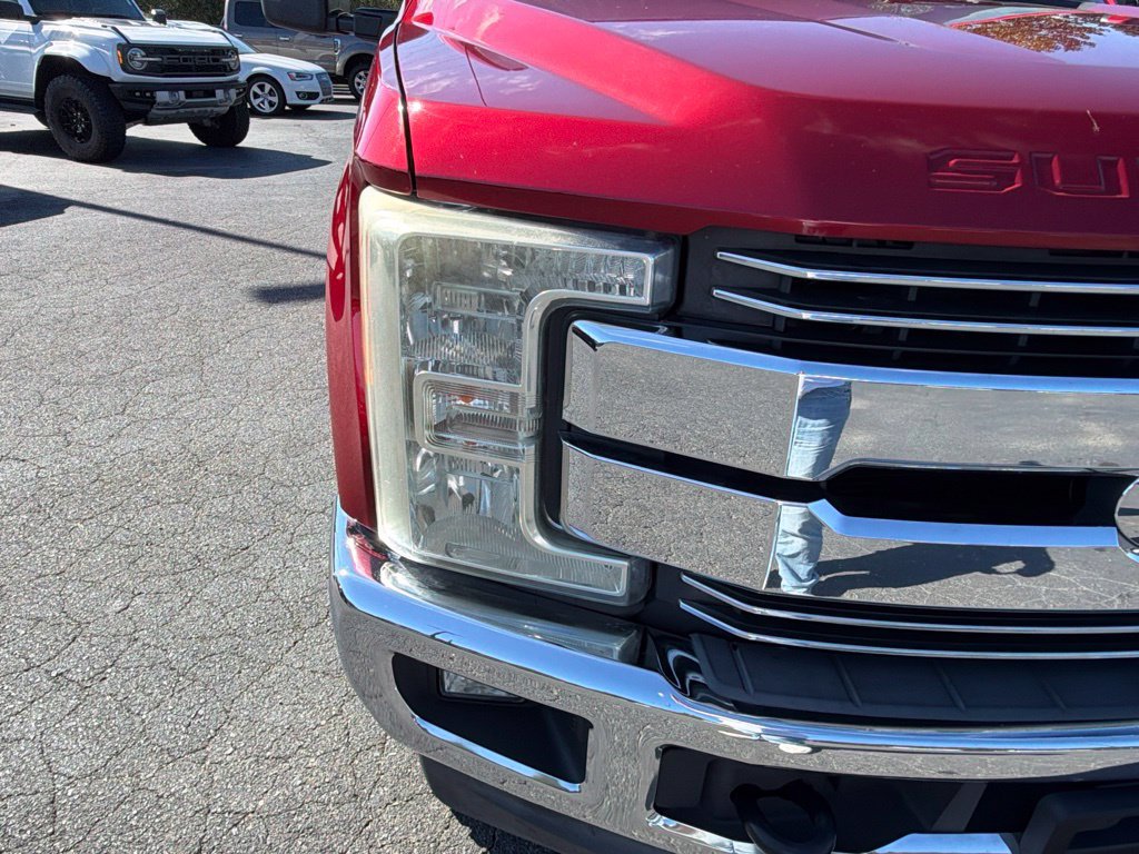 Used 2017 Ford F250 Lariat w/ Lariat Value Package AWD/4WD image 31